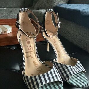 Sam Edelman’s kitten check heel